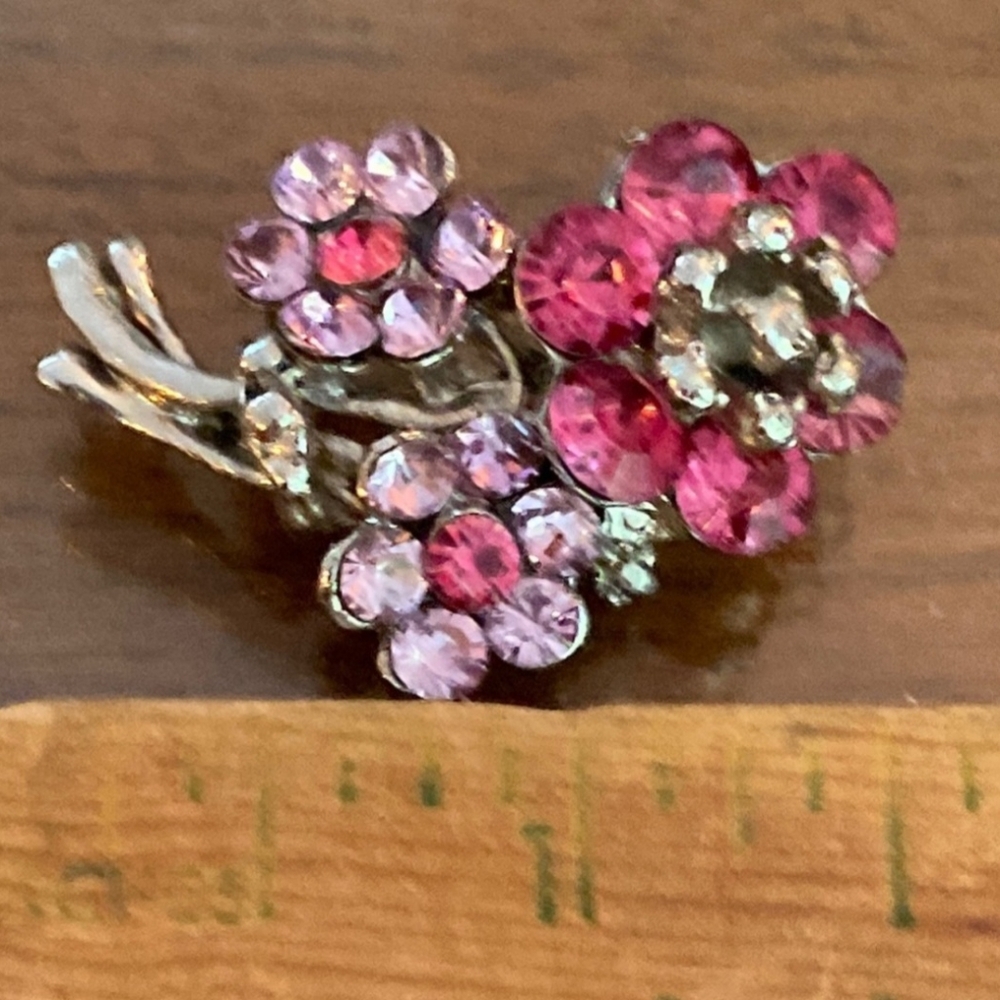 Vintage Pink Flower Crystal Brooch 1.5" - Picture 4 of 4